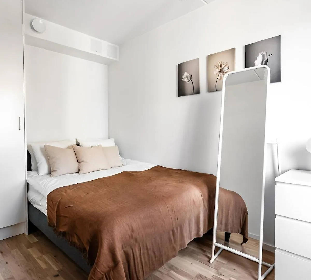 Scandinavian Comfort In Aelvsjoe